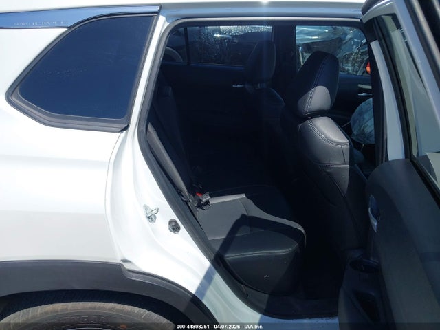 Toyota Corolla Cross Xle 2023 7MUDAAAG0PV053598 Image 8