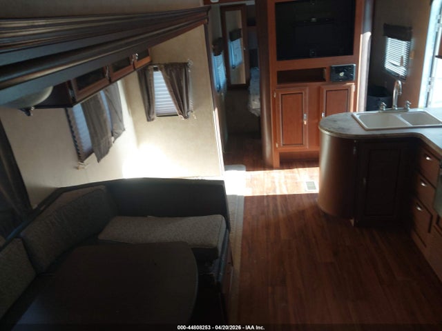 4X4TWDG2XG8800997 Forest River Other