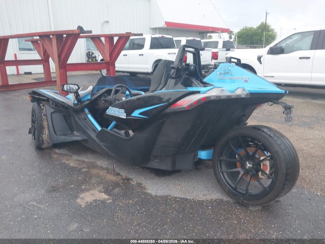 44808265 :رقم المزاد ، 57XAARHB9L8137107 vin ، 2020 Polaris Slingshot R مزاد بيع