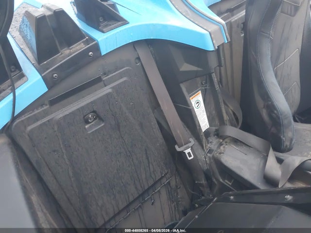 44808265 :رقم المزاد ، 57XAARHB9L8137107 vin ، 2020 Polaris Slingshot R مزاد بيع