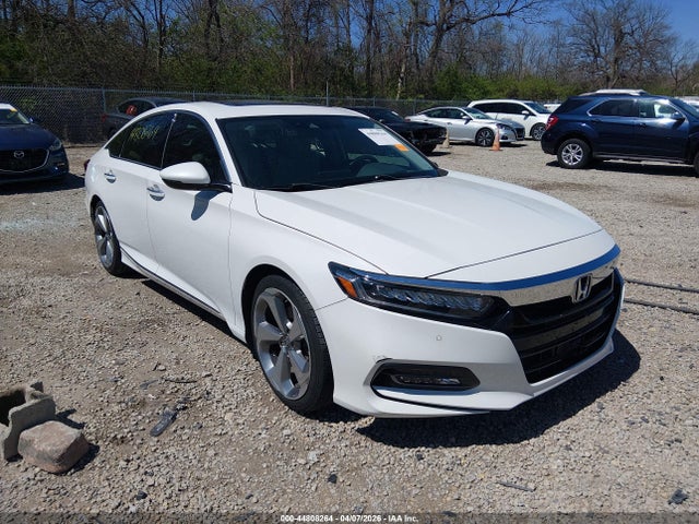Продажа на аукционе авто 2018 Honda Accord Touring, vin: 1HGCV1F97JA045704, номер лота: 44808264