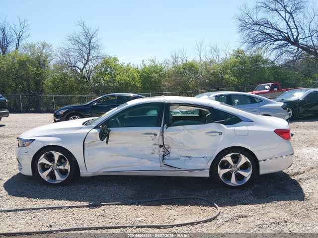 Продажа на аукционе авто 2018 Honda Accord Touring, vin: 1HGCV1F97JA045704, номер лота: 44808264