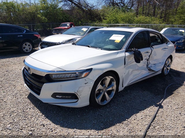 Продажа на аукционе авто 2018 Honda Accord Touring, vin: 1HGCV1F97JA045704, номер лота: 44808264
