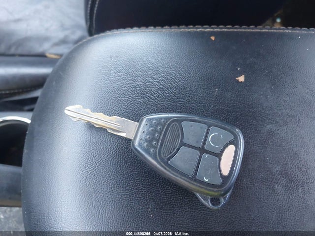 2011 Chrysler 200 Limited მანქანა იყიდება აუქციონზე, vin: 1C3BC2FGXBN600373, აუქციონის ნომერი: 44808266