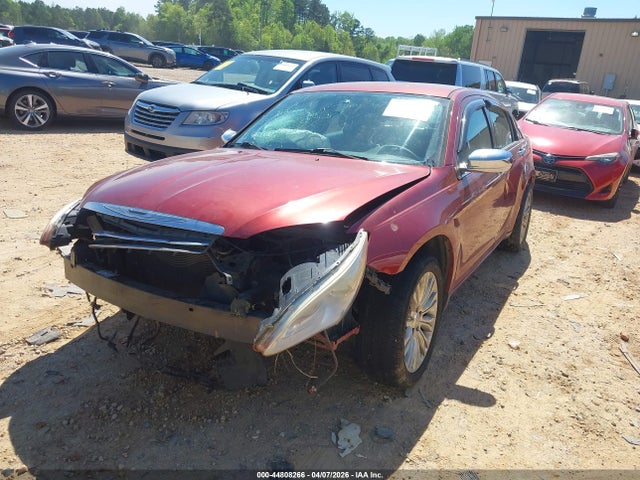 2011 Chrysler 200 Limited მანქანა იყიდება აუქციონზე, vin: 1C3BC2FGXBN600373, აუქციონის ნომერი: 44808266