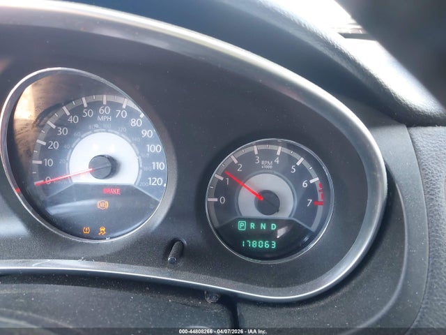 2011 Chrysler 200 Limited მანქანა იყიდება აუქციონზე, vin: 1C3BC2FGXBN600373, აუქციონის ნომერი: 44808266