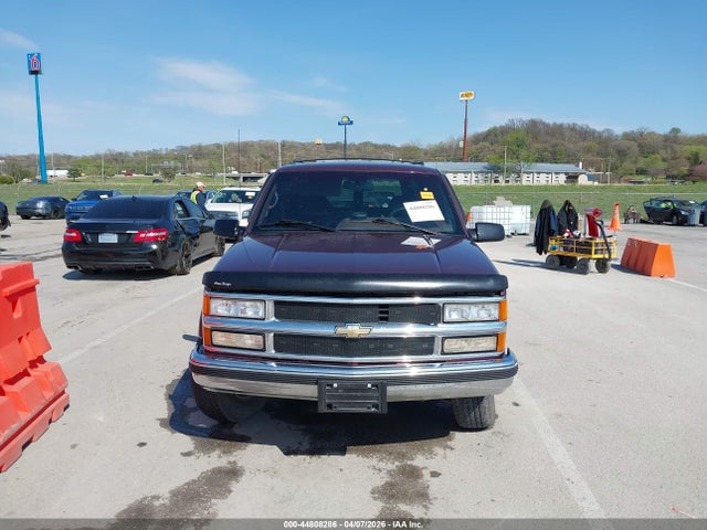 44808286 :رقم المزاد ، 3GNFK16R5TG126846 vin ، 1996 Chevrolet Suburban K1500 مزاد بيع