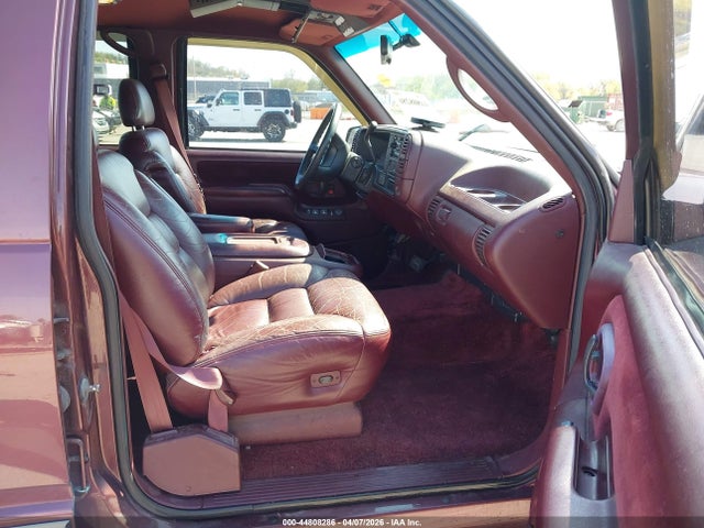 44808286 :رقم المزاد ، 3GNFK16R5TG126846 vin ، 1996 Chevrolet Suburban K1500 مزاد بيع