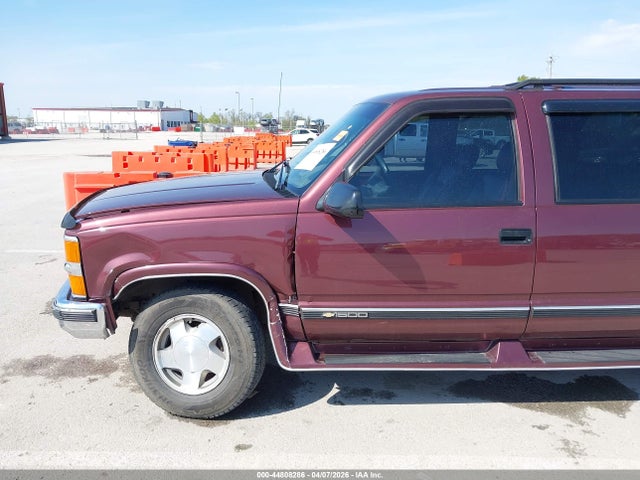 44808286 :رقم المزاد ، 3GNFK16R5TG126846 vin ، 1996 Chevrolet Suburban K1500 مزاد بيع