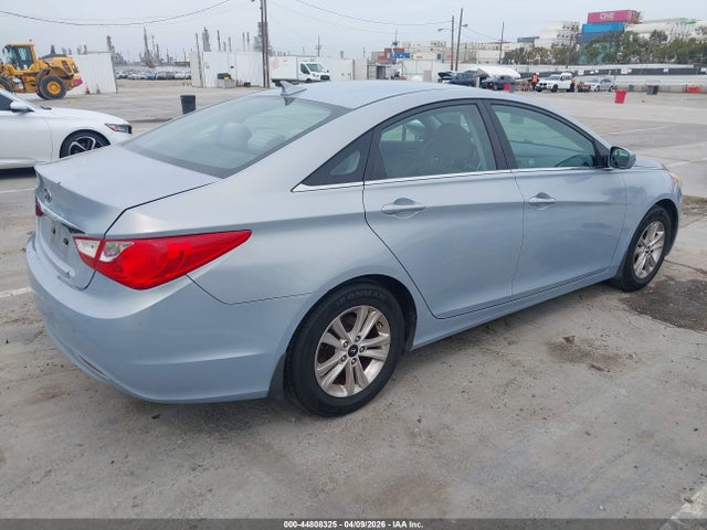 2011 HYUNDAI SONATA 5NPEB4AC5BH131768 Photo 3