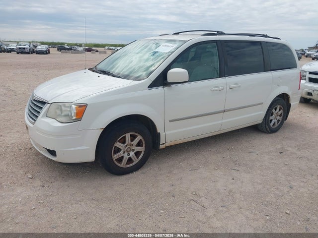 2010 CHRYSLER TOWN & COUNTRY 2A4RR8D16AR449862 Photo 1