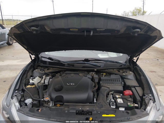 1N4AA6AP0JC398638 Nissan Maxima 3.5 Platinum