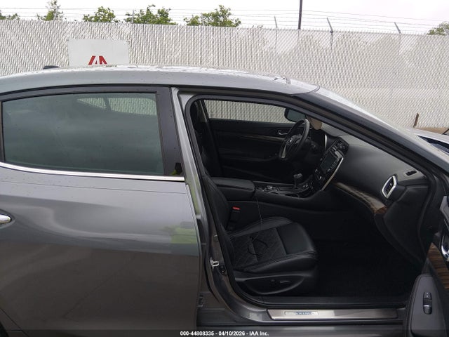 1N4AA6AP0JC398638 Nissan Maxima 3.5 Platinum