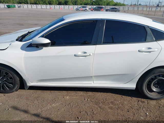 Honda Civic Lx 2018 2HGFC2F59JH568469 Image 15