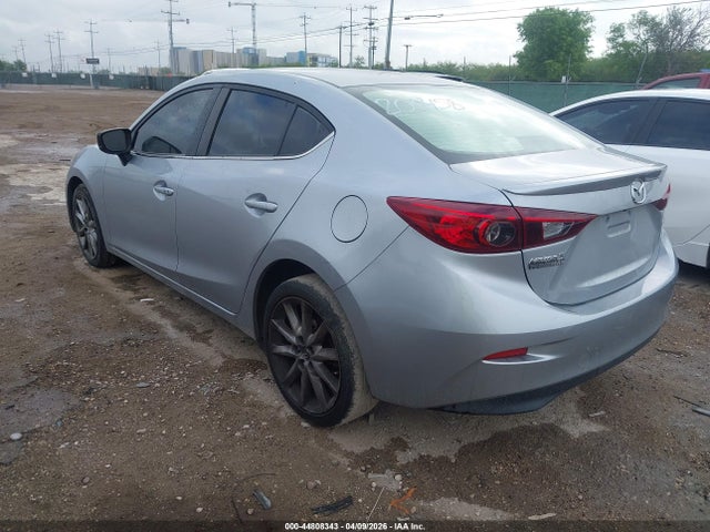 3MZBN1V36JM200458 Mazda Mazda3 Touring
