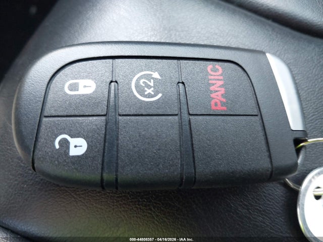 44808357 :رقم المزاد ، 1C4PJLLB3KD428764 vin ، 2019 Jeep Cherokee Latitude Plus Fwd مزاد بيع