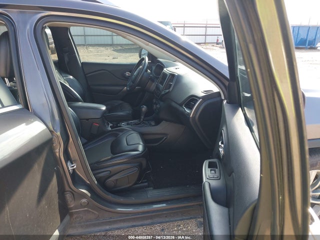 44808357 :رقم المزاد ، 1C4PJLLB3KD428764 vin ، 2019 Jeep Cherokee Latitude Plus Fwd مزاد بيع