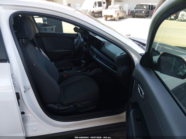 Продажа на аукционе авто 2025 Kia K4 Lx, vin: 3KPFT4DE1SE142401, номер лота: 44808403
