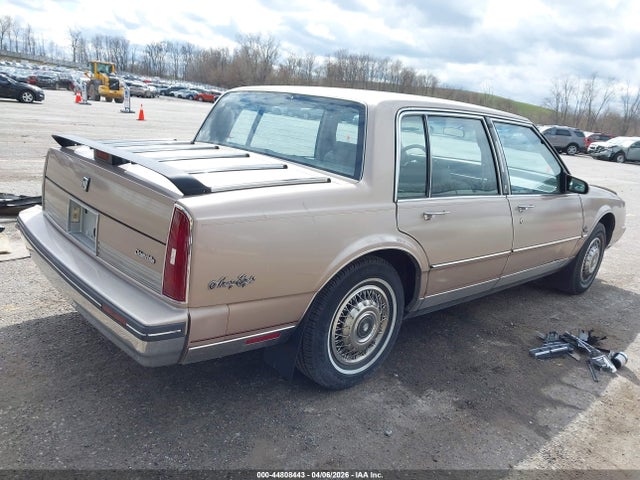 Продажа на аукционе авто 1988 Oldsmobile 98 Regency Brougham, vin: 1G3CW51C6J4344606, номер лота: 44808443
