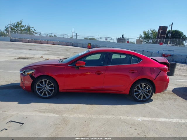 44808470 :رقم المزاد ، 3MZBN1V3XJM203704 vin ، 2018 Mazda Mazda3 Touring مزاد بيع