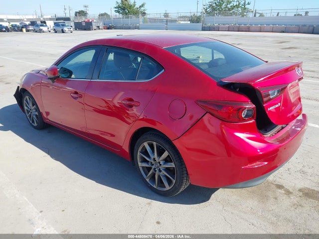 44808470 :رقم المزاد ، 3MZBN1V3XJM203704 vin ، 2018 Mazda Mazda3 Touring مزاد بيع