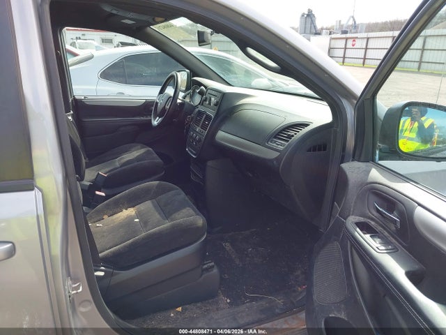 2C4RDGBG7FR523044 Dodge Grand Caravan Se