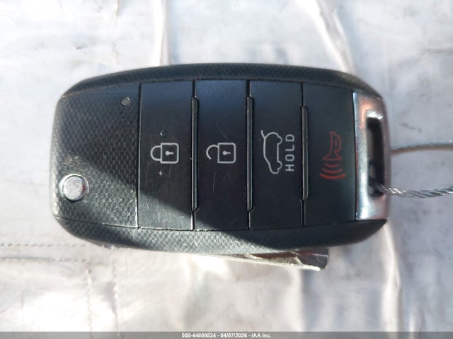 KNDJX3A53F7163351 KIA Soul !