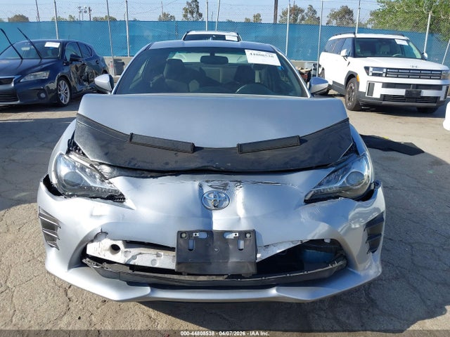 Toyota 86 2017 JF1ZNAA15H8702629 Image 12
