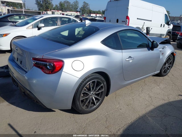 Toyota 86 2017 JF1ZNAA15H8702629 Image 4