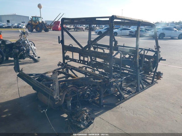 2025 Polaris Ranger Crew 1000 Premium მანქანა იყიდება აუქციონზე, vin: 4XAT6E998S8713282, აუქციონის ნომერი: 44808550