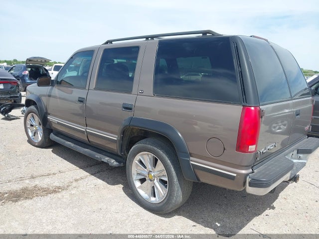 Продажа на аукционе авто 1998 Gmc Yukon Slt, vin: 1GKEK13R5WJ700779, номер лота: 44808577