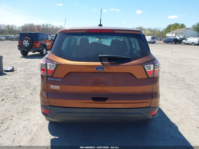2017 Ford Escape S მანქანა იყიდება აუქციონზე, vin: 1FMCU0F71HUB34649, აუქციონის ნომერი: 44808625