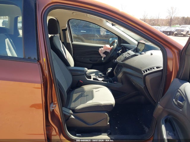 2017 Ford Escape S მანქანა იყიდება აუქციონზე, vin: 1FMCU0F71HUB34649, აუქციონის ნომერი: 44808625