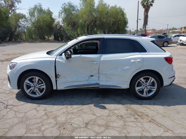 44808657 :رقم المزاد ، WA1EECF36M1064676 vin ، 2021 Audi Q3 Premium Plus 45 Tfsi S Line Quattro Tiptronic مزاد بيع