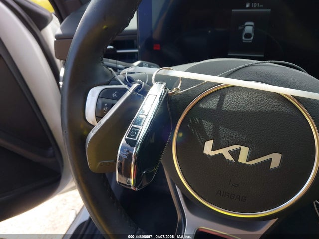 Продажа на аукционе авто 2025 Kia K5 Gt-line, vin: KNAG64J78S5309945, номер лота: 44808697