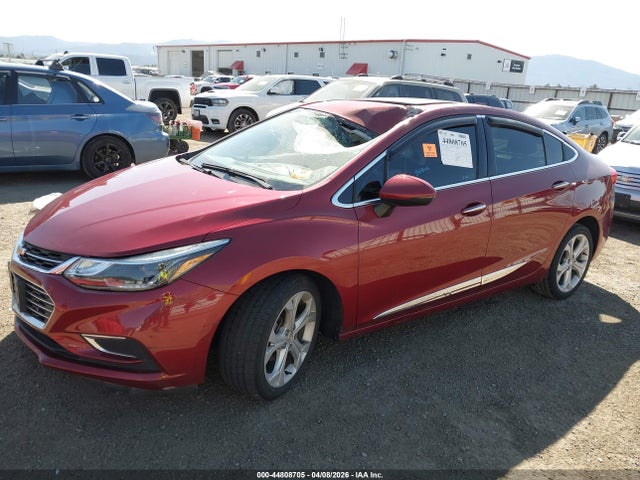 Chevrolet Cruze Premier Auto 2018 1G1BF5SM2J7183441 Image 2
