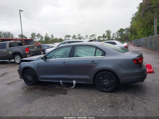 2017 Volkswagen Jetta 1.4t S მანქანა იყიდება აუქციონზე, vin: 3VW2B7AJ2HM372304, აუქციონის ნომერი: 44808733