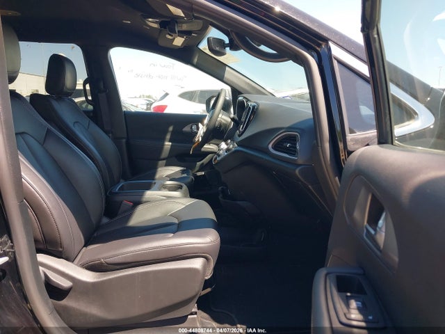 2025 CHRYSLER PACIFICA 2C4RC1BG9SR611619 Photo 4