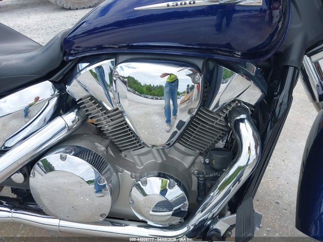 2004 HONDA VT1300 1HFSC52054A103897 Photo 7