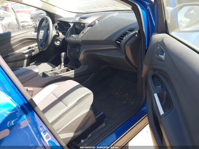 2017 FORD ESCAPE 1FMCU0GD0HUC02749 Photo 4