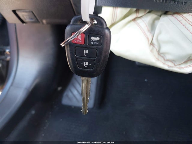 5YFBURHE8KP882433 Toyota COROLLA SE
