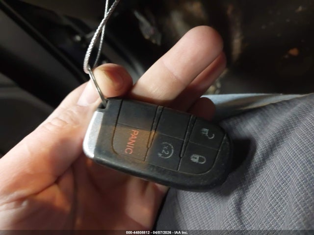 44808812 :رقم المزاد ، 2C3CCAAG9JH283568 vin ، 2018 Chrysler 300 Touring مزاد بيع