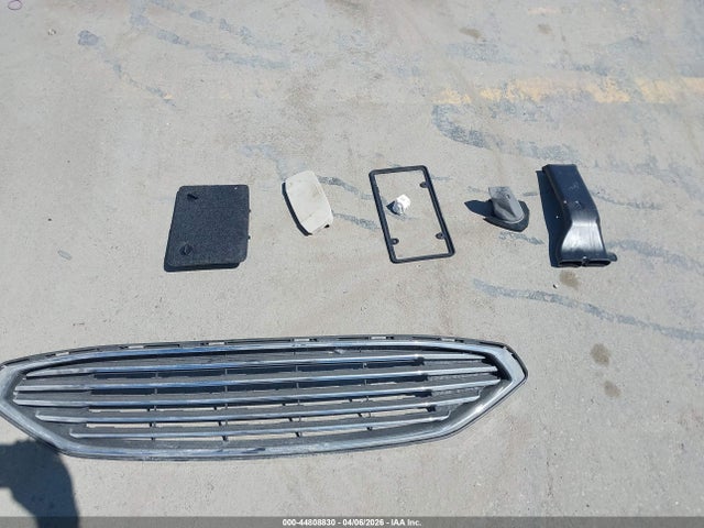 3FA6P0LU5HR358068 Ford Fusion Hybrid Se