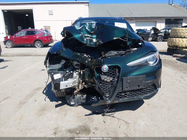 44808832 :رقم المزاد ، ZASFAKBN5J7C07298 vin ، 2018 Alfa Romeo Stelvio Ti Awd مزاد بيع