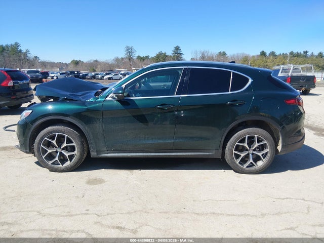 44808832 :رقم المزاد ، ZASFAKBN5J7C07298 vin ، 2018 Alfa Romeo Stelvio Ti Awd مزاد بيع