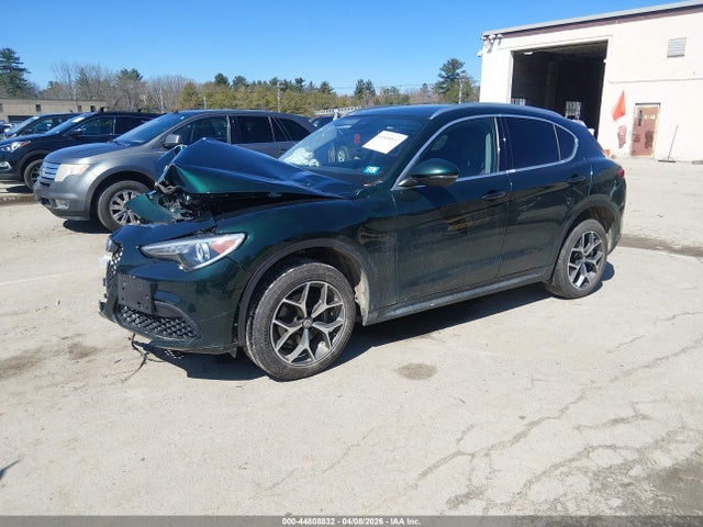 44808832 :رقم المزاد ، ZASFAKBN5J7C07298 vin ، 2018 Alfa Romeo Stelvio Ti Awd مزاد بيع