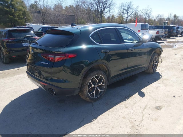 44808832 :رقم المزاد ، ZASFAKBN5J7C07298 vin ، 2018 Alfa Romeo Stelvio Ti Awd مزاد بيع