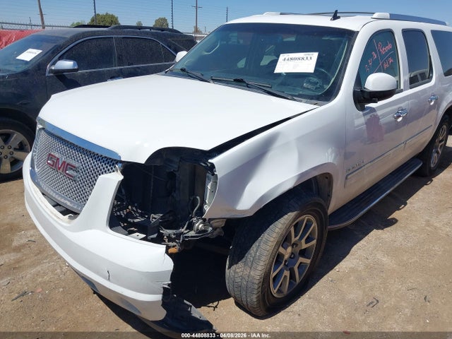2013 Gmc Yukon Xl 1500 Denali მანქანა იყიდება აუქციონზე, vin: 1GKS2MEFXDR375522, აუქციონის ნომერი: 44808833