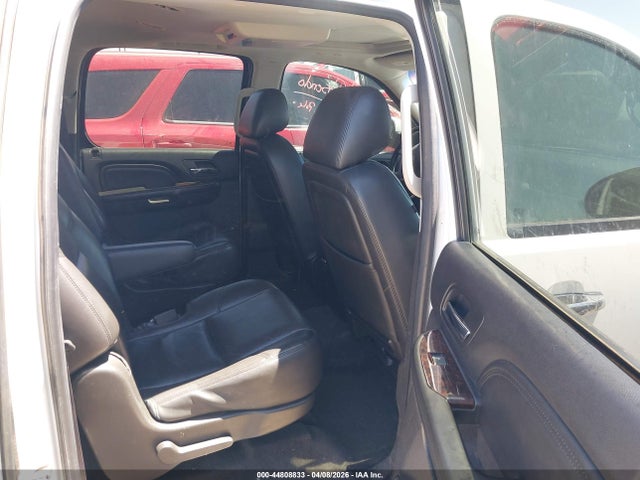 2013 Gmc Yukon Xl 1500 Denali მანქანა იყიდება აუქციონზე, vin: 1GKS2MEFXDR375522, აუქციონის ნომერი: 44808833