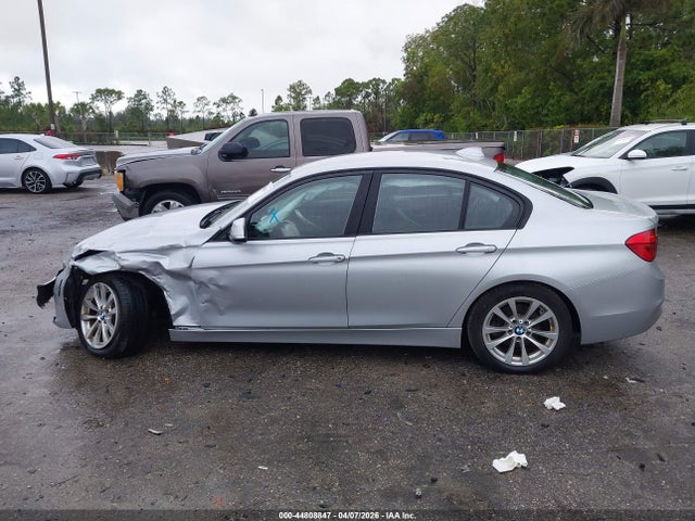 2016 Bmw 320i მანქანა იყიდება აუქციონზე, vin: WBA8E1G54GNT35705, აუქციონის ნომერი: 44808847